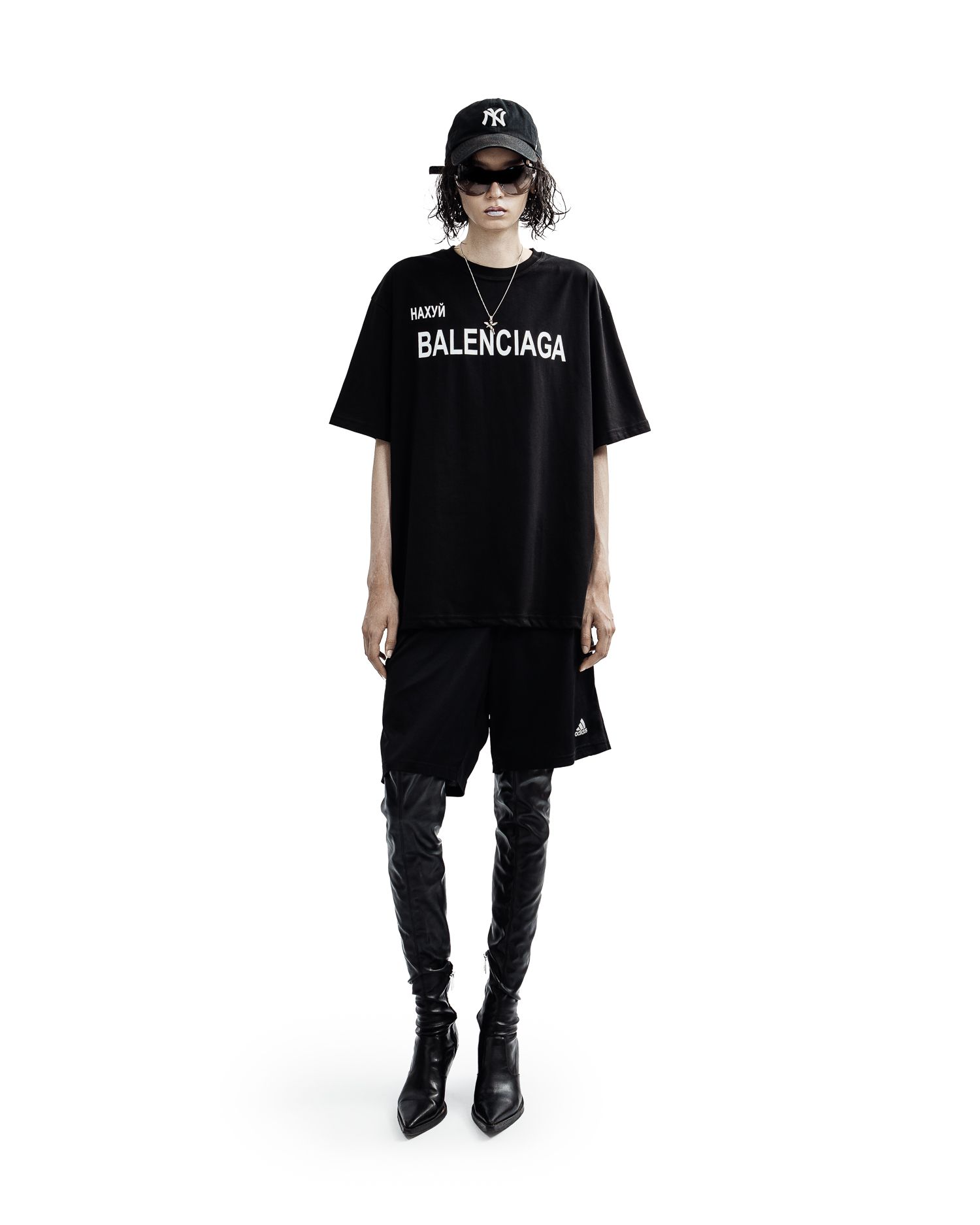 Футболка "Факбаленсиага" Футболка "Факбаленсиага"